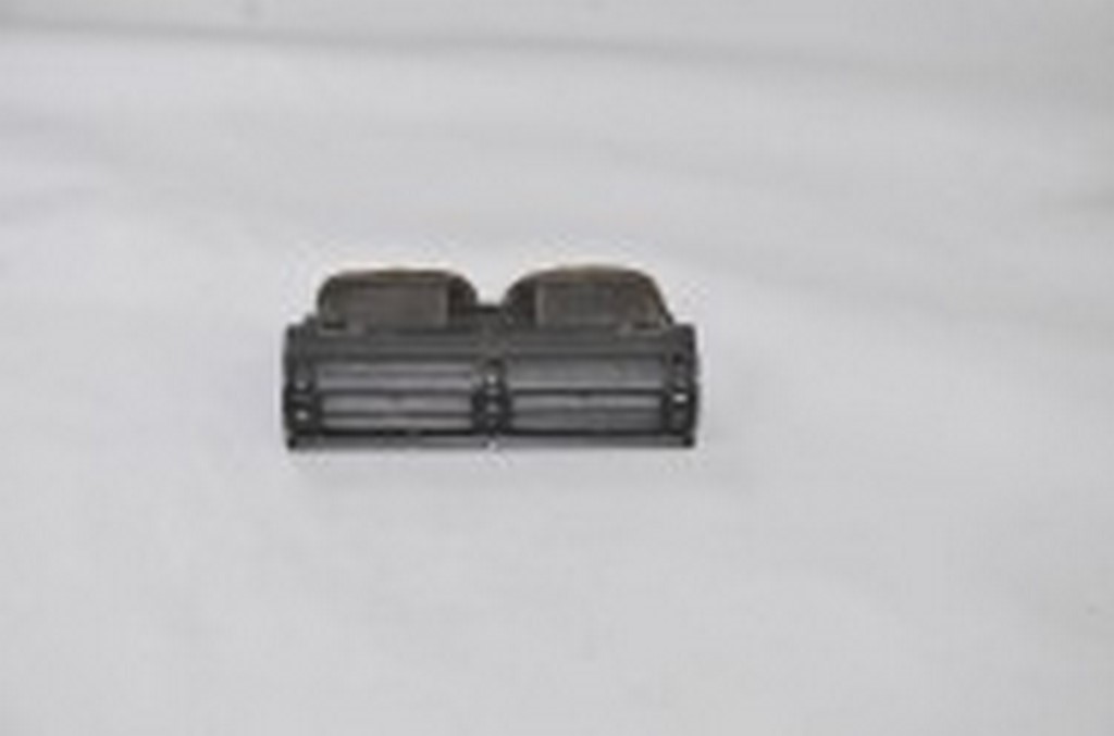 3 SERİSİ ÇIKMA PARÇA KALORİFER IZGARASI